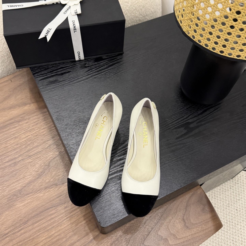 Ch**el heeled shoes